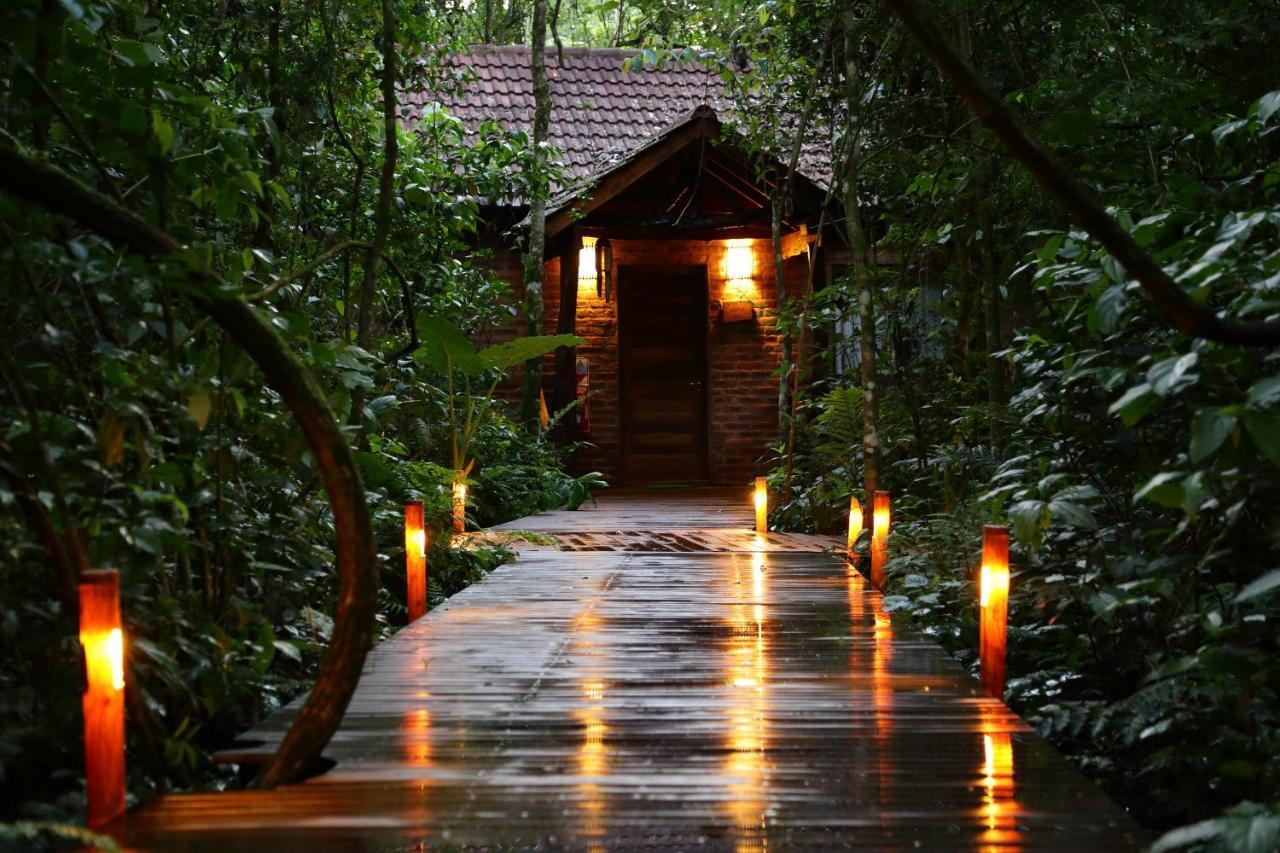 פוארטו איגואסו Tierra Guarani Lodge מראה חיצוני תמונה